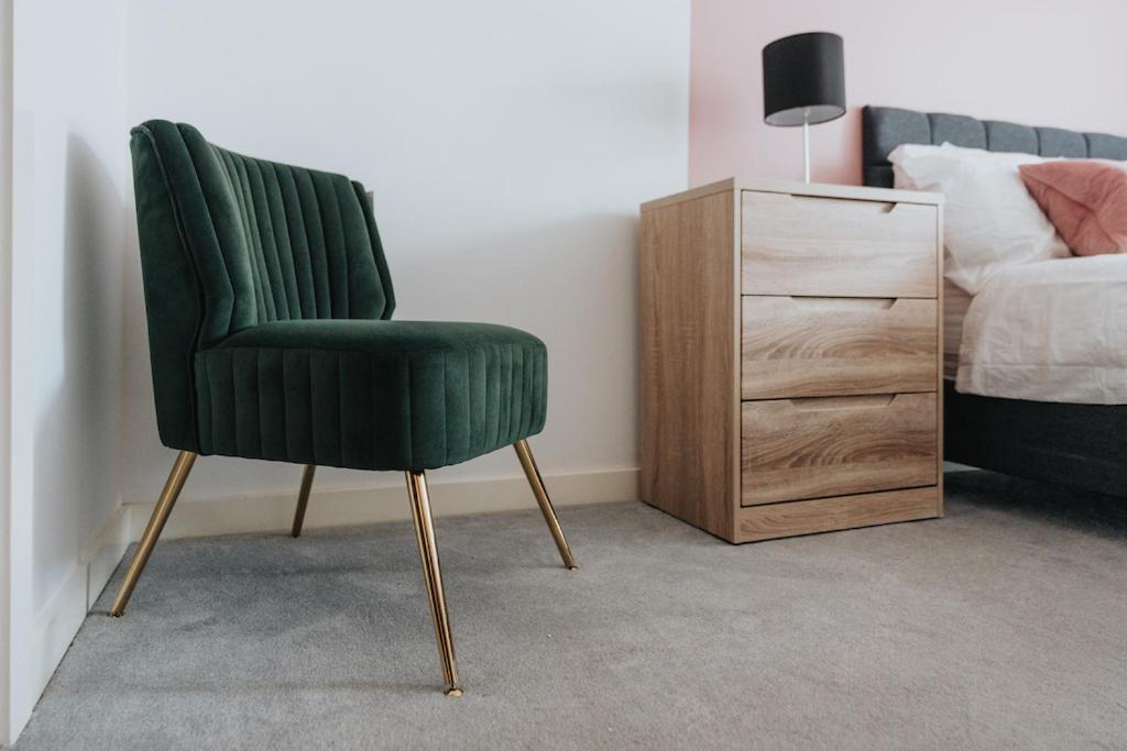 City Living Penthouse Apartment With Parking Manchester Exteriör bild